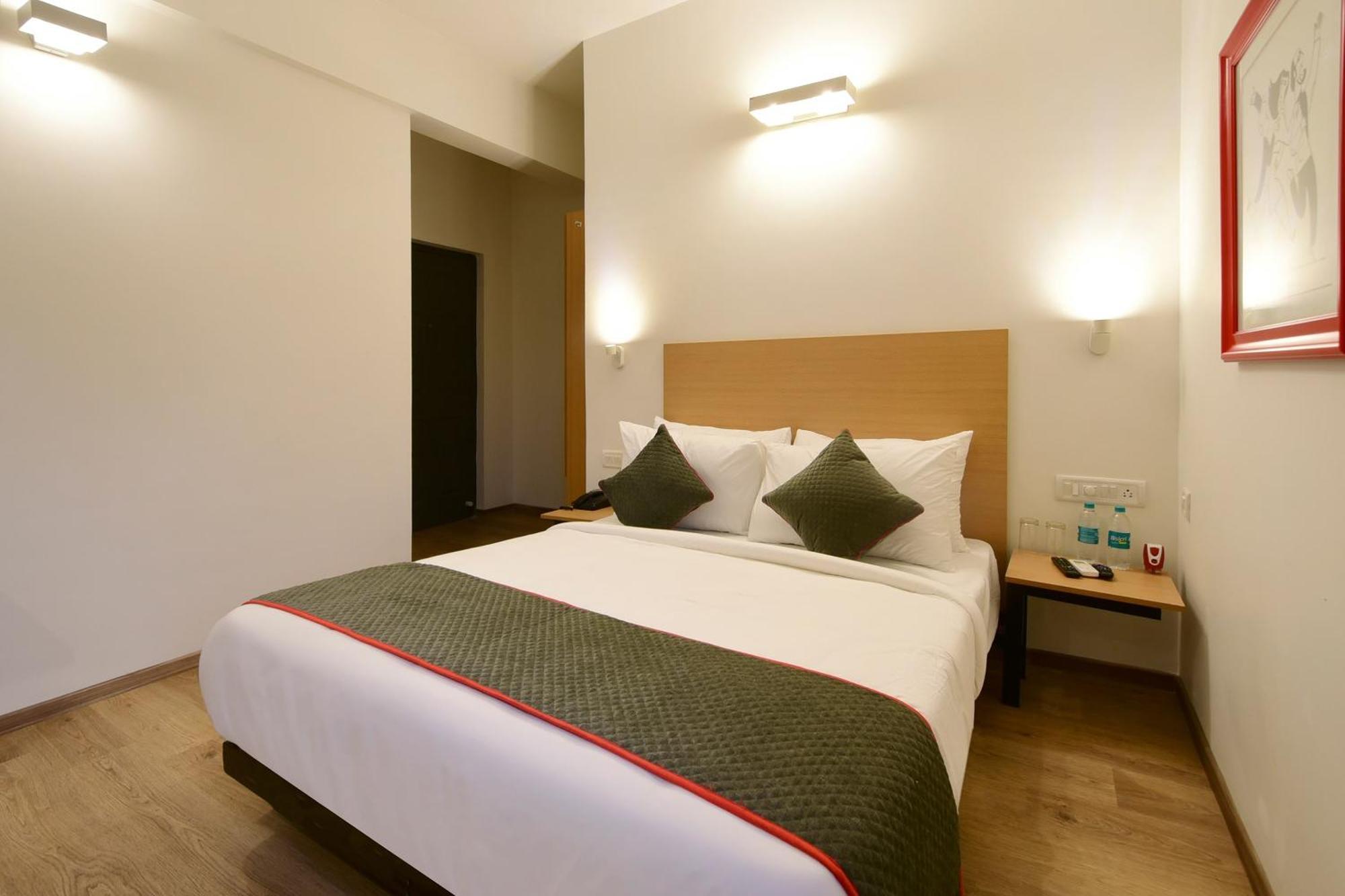 Hotel Townhouse Airport Road Yelahanka Exterior foto