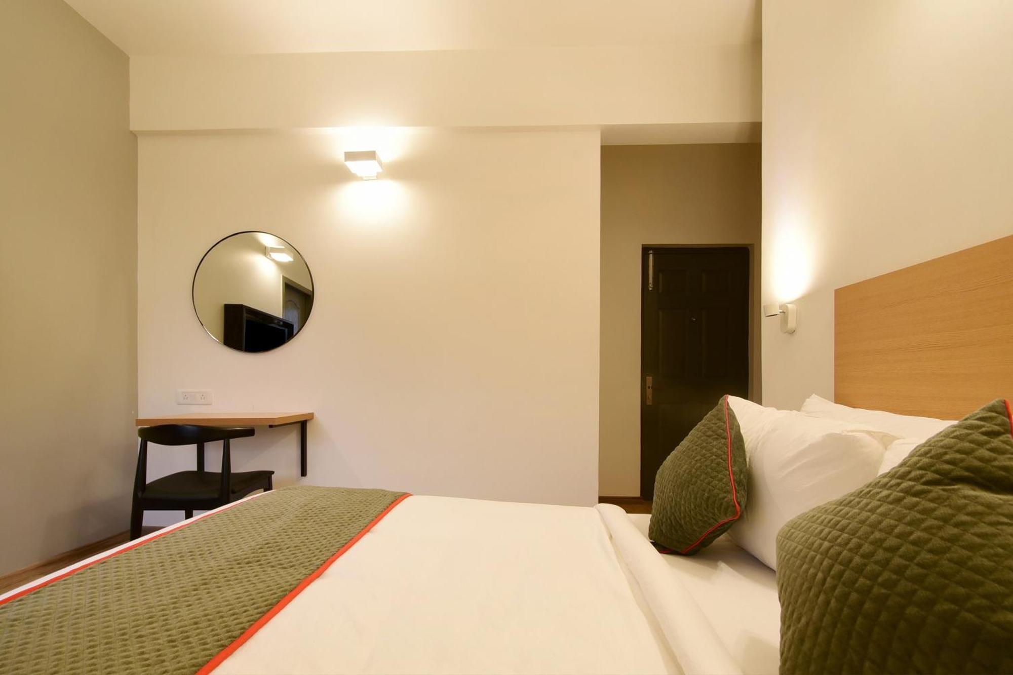 Hotel Townhouse Airport Road Yelahanka Exterior foto